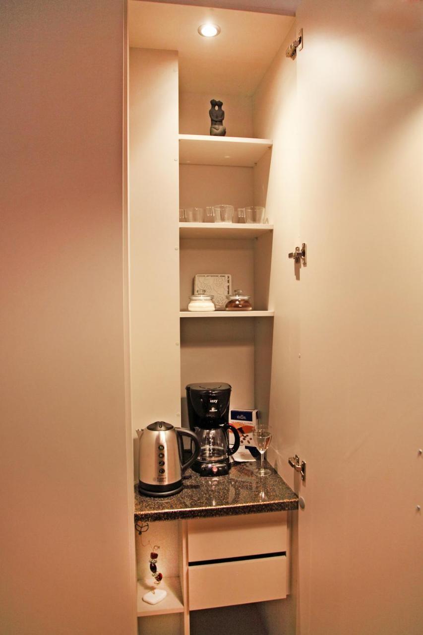 Hellenic Hospitality House Apartment Athens Ngoại thất bức ảnh